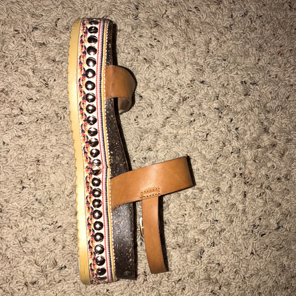 Aztec-bottom sandal - Picture 3 of 4